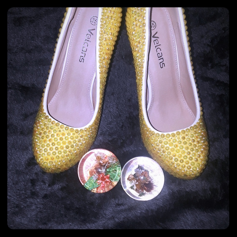 Velcans focus on wedding and prom leader